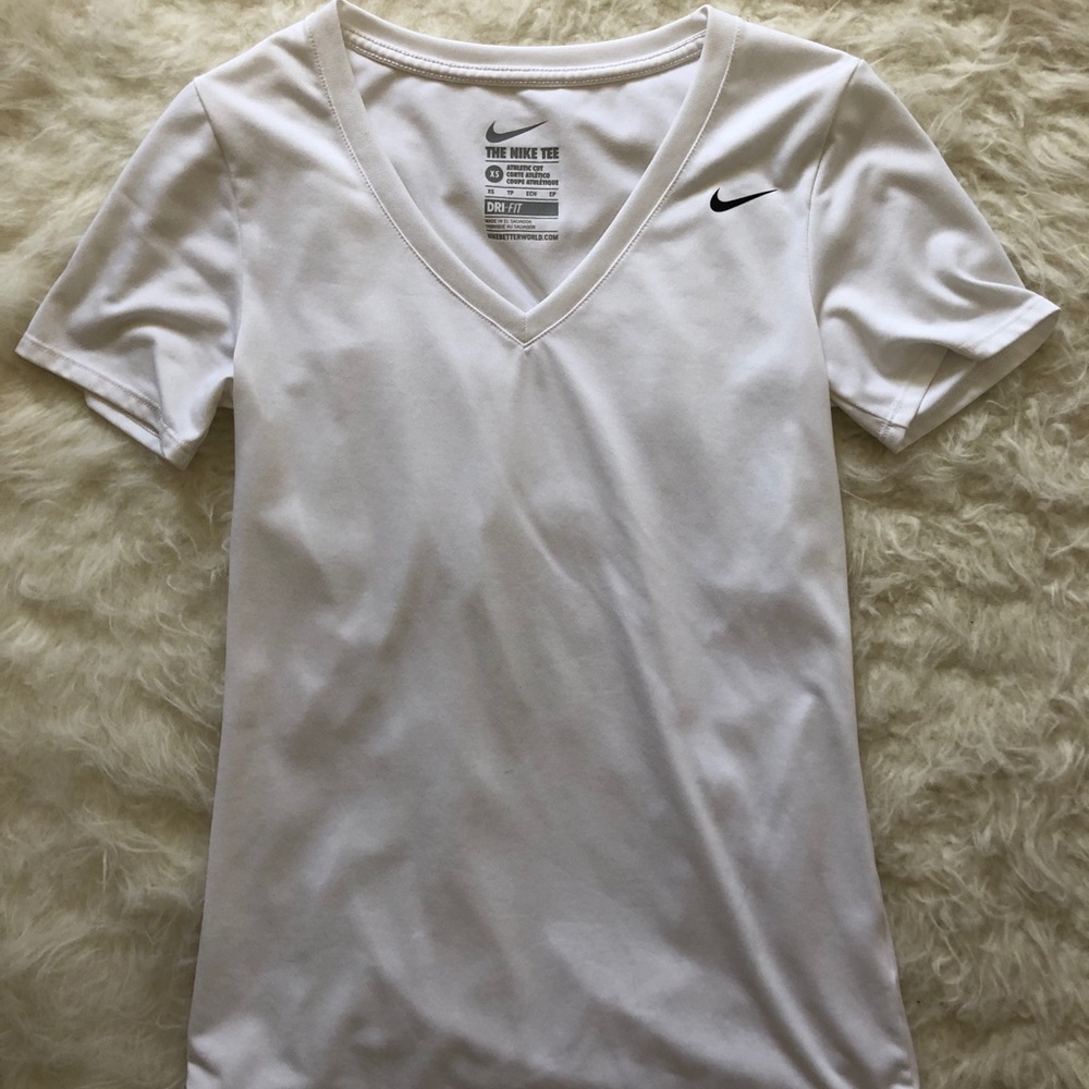 nike dry-fit tshirt